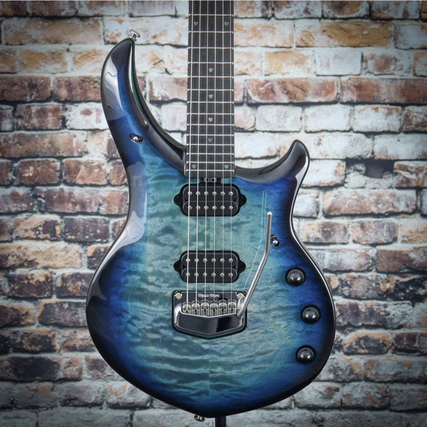 MUSIC MAN MAJESTY GUITAR HYDROSPACE