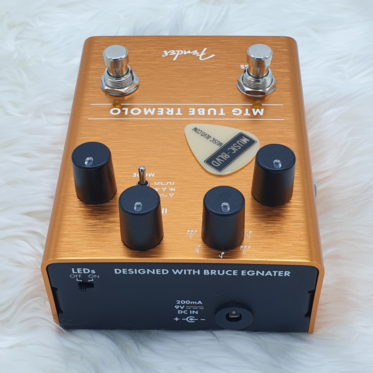 Fender MTG Tube Tremolo Effects Pedal Copper