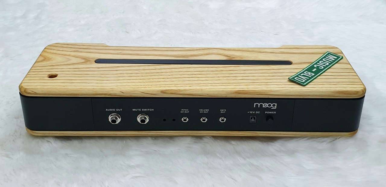 Moog Etherwave Theremin