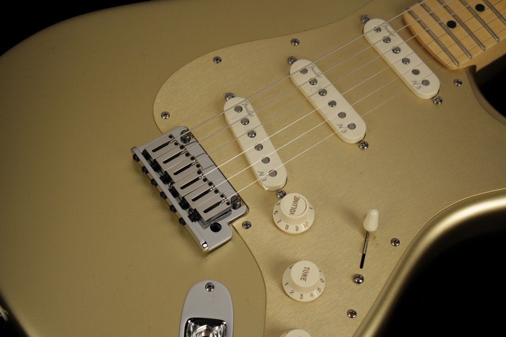 Fender FSR American Deluxe Stratocaster MN - Aztec Gold