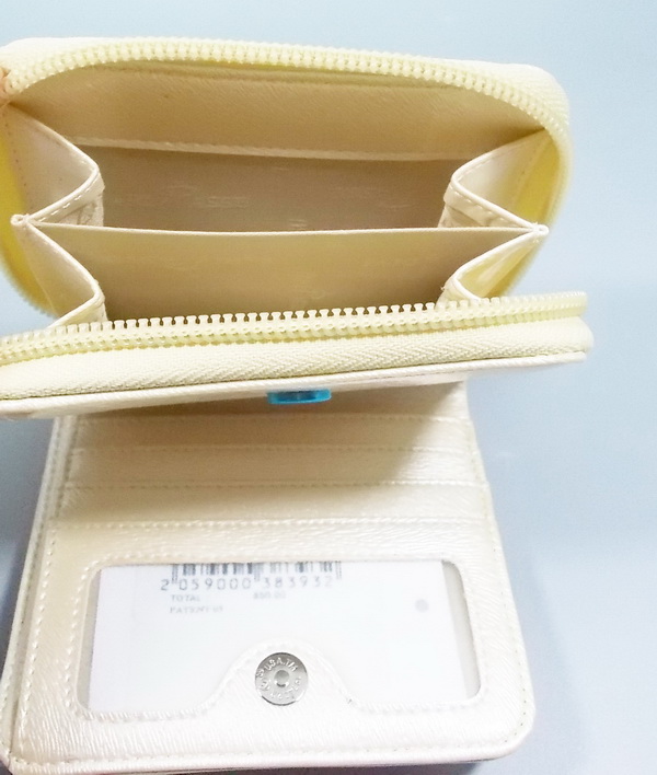 กระเป๋าสตางค์ PARI PASSU ครีมแมทาลิก ใหม่ แท้