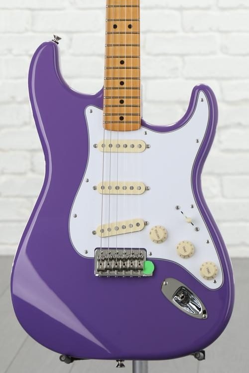 Fender Limited Edition Jimi Hendrix Stratocaster - Ultraviolet w/ Maple Fingerboard