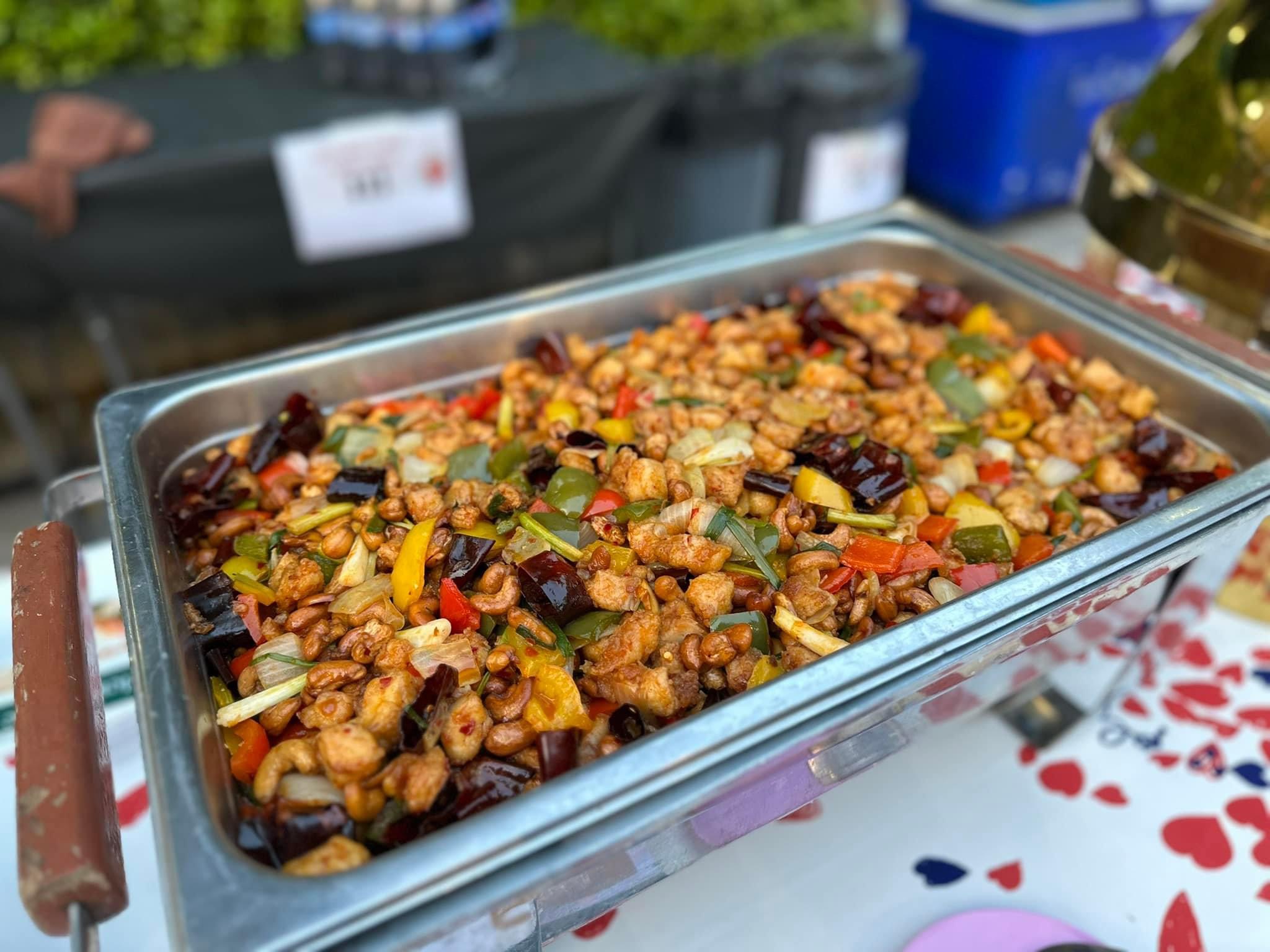 ผัดเม็ดมะม่วงหิมพาน