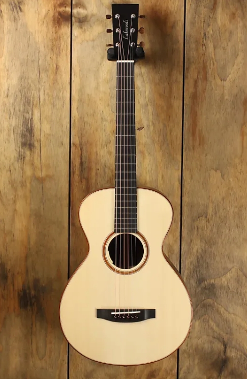 Lakewood C-32 Edition 2019 Concert Model with pickup system