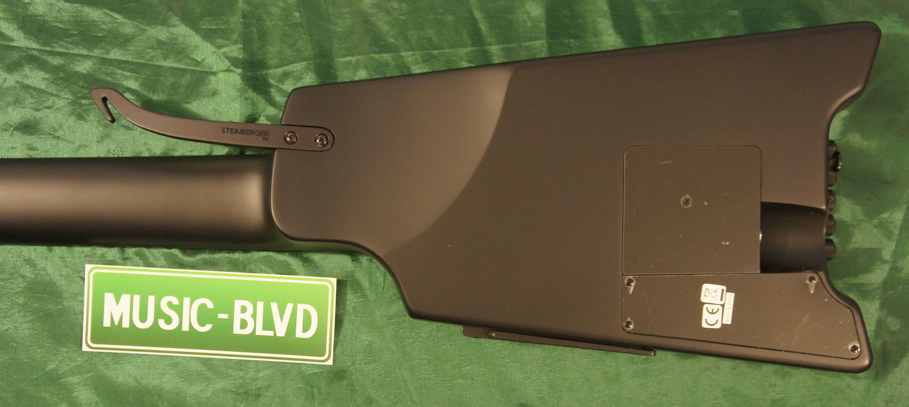 Steinberger Synapse XS-15FPA 5-String Bass Guitar