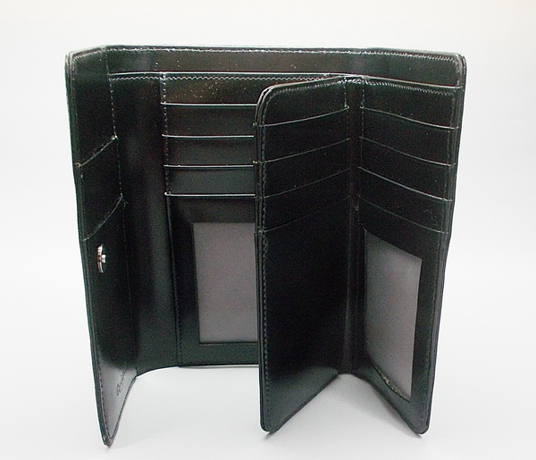 กระเป๋าสตางค์ Guy Laroche ดำ ใหม่ แท้