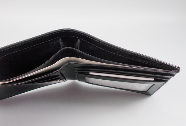 กระเป๋าสตางค์ Guy Laroche เทา-ดำ ใหม่ แท้