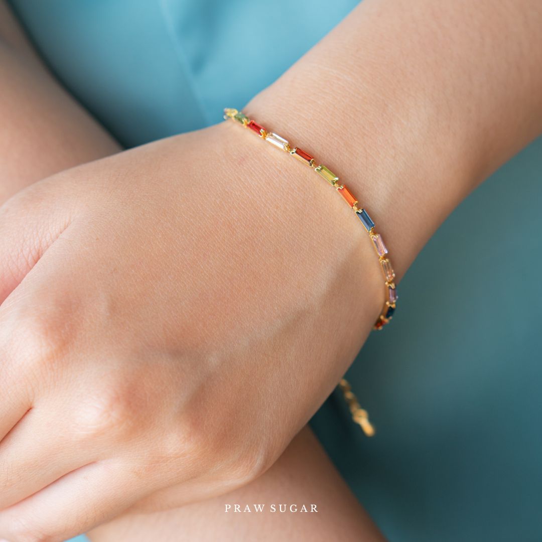 Joyful Bracelet - สร้อยข้อมือคริสตัลเรียงทรงสี่เหลี่ยมผืนผ้า