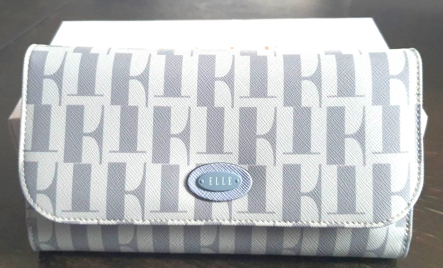 กระเป๋าสตางค์ ELLE เทาฟ้า 2 หน้า ใหม่ แท้