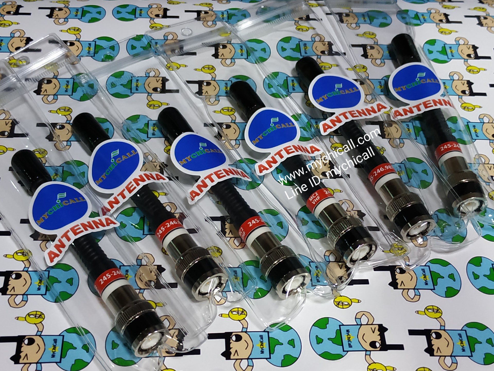 เสาวิทยุสื่อสารใส่กับวอสีแดงประชาชนทั่วไปย่าน245-246.9875 MHz. เหมาะสำหรับวิทยุสื่อสารที่ใช้กับโรงงานร้านอาหารคาเฟ่งานอีเว้นท์เอกชนบริษัทห้างร้านออกทริปงานโรงแรมงานก่อสร้างงานโรงเรียนงานกิจกรรม