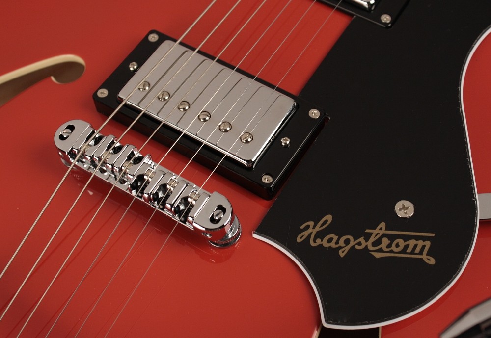 Hagstrom Tremar Viking Deluxe - Cream Red