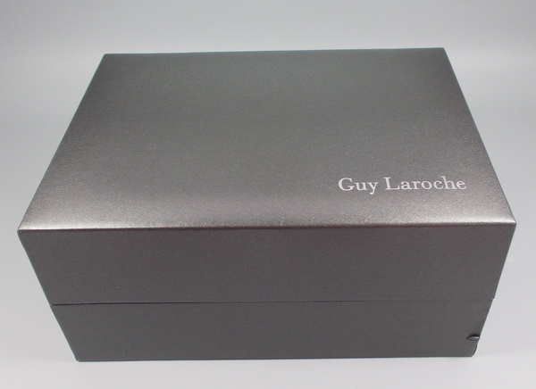 เซตกระเป๋าสตางค์ และ เข็มขัด Guy Laroche ดำ ใหม่ แท้