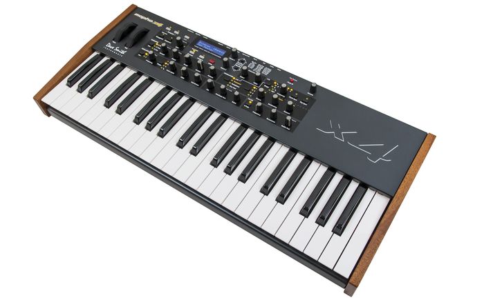 Dave Smith Instruments Mopho x4 Synthesizer Keyboard
