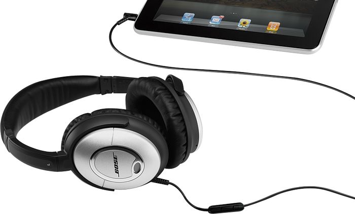 Bose QuietComfort 15 Acoustic Noise Cancelling headphones Silver
