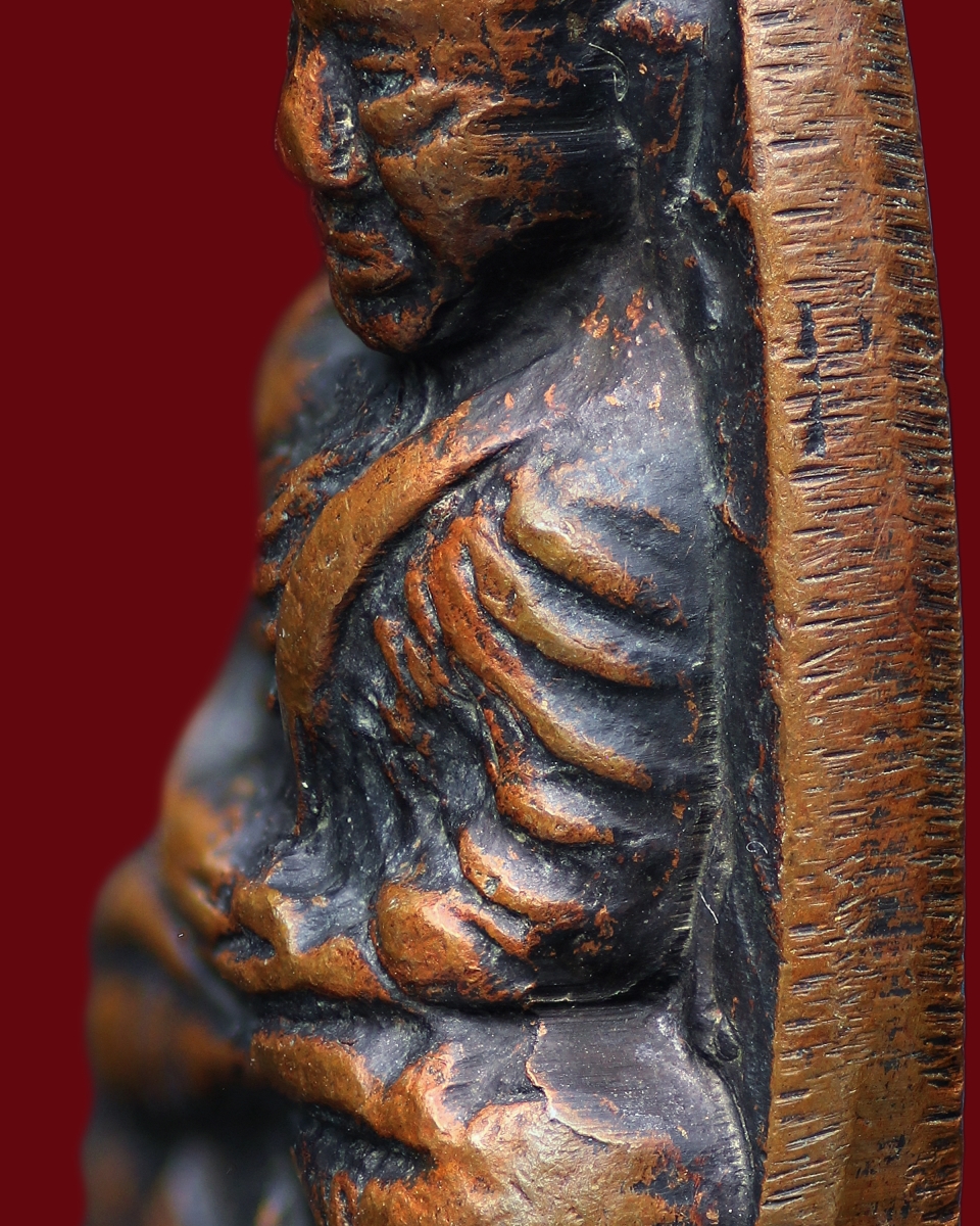 รูปหล่อหลวงปู่ทวด พิมพืใหญ่ปั้มซ้ำ วัดช้างไห้ เนื้อโลหะผสม ปี พ.ศ.2505