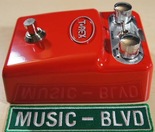 T-Rex Tonebug Chorus and Flanger Guitar Effects Pedal (Red)