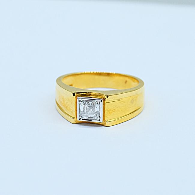 แหวนเพชรเม็ดเดี่ยว สำหรับสุภาพบุรุษครับ