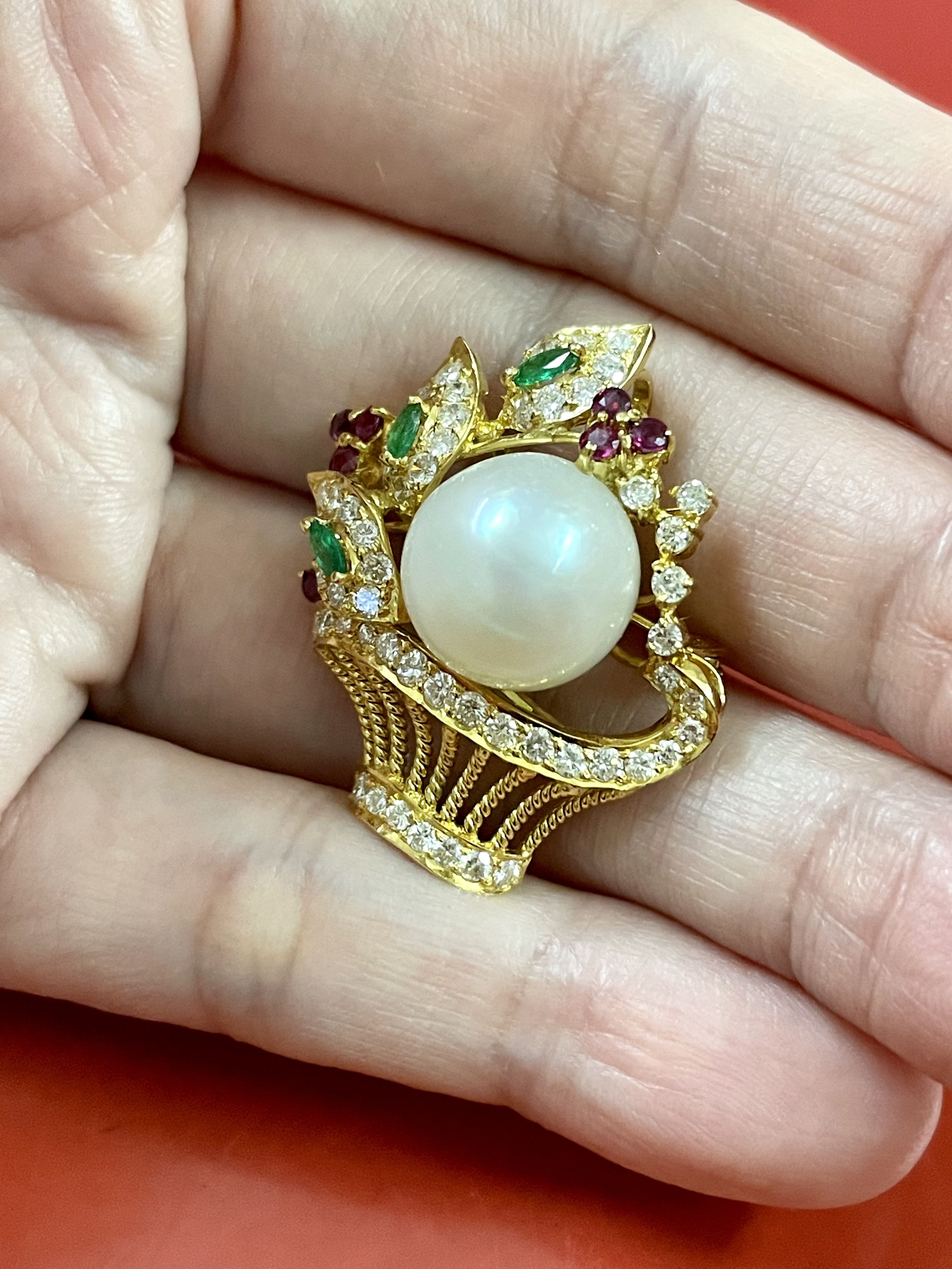 จี้/เข็มกลัด กระเช้าดอกไม้ มุก เพชร พลอยสวยๆ