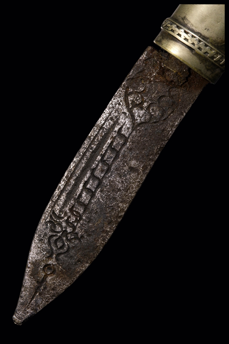 มีดสาริกาหลวงพ่อเดิม วัดหนองโพธิ์ จ.นครสวรรค์