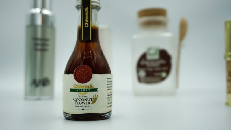 รับทำสติ๊กเกอร์ติดสินค้า ฉลากขนม สติ๊กเกอร์หมู่บ้าน เครื่องสำอาง (Diecut Sticker)