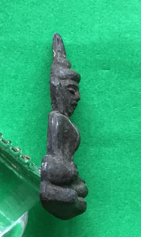 พระพิมพ์ ท่ากระดาน หลวงพ่อลำใย วัดทุ่งลาดหญ้า จ.กาญจนบุรี หลังยันต์ เนื้อชินสัมฤทธิ์ พระแท้สวย สนใจโทรสอบถามที่ 0619783836.. 0805587175 ส่งEMSในประเทศฟรีคะ