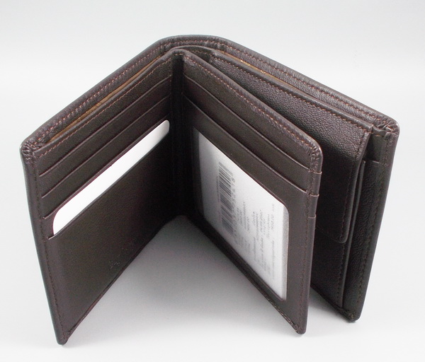 กระเป๋าสตางค์ Guy Laroche น้ำตาล ใหม่ แท้