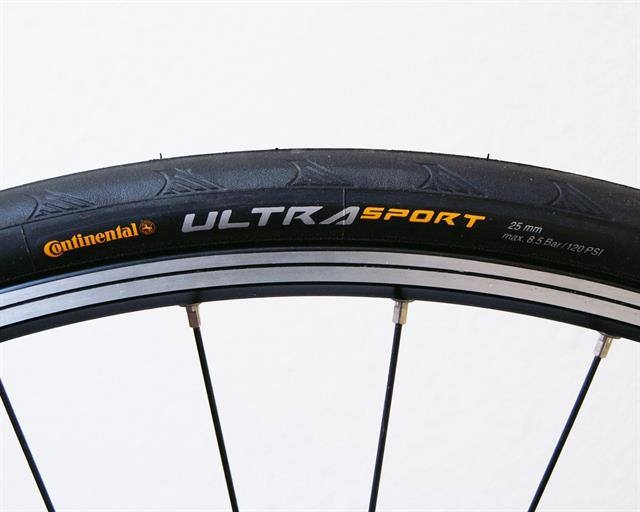ยางนอกขอบพับ Continental Ultra Sport 2 700 x 23 และ 25