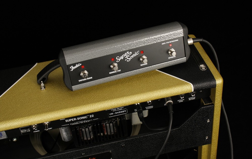 Fender Super-Sonic 22 V-Custom Limited