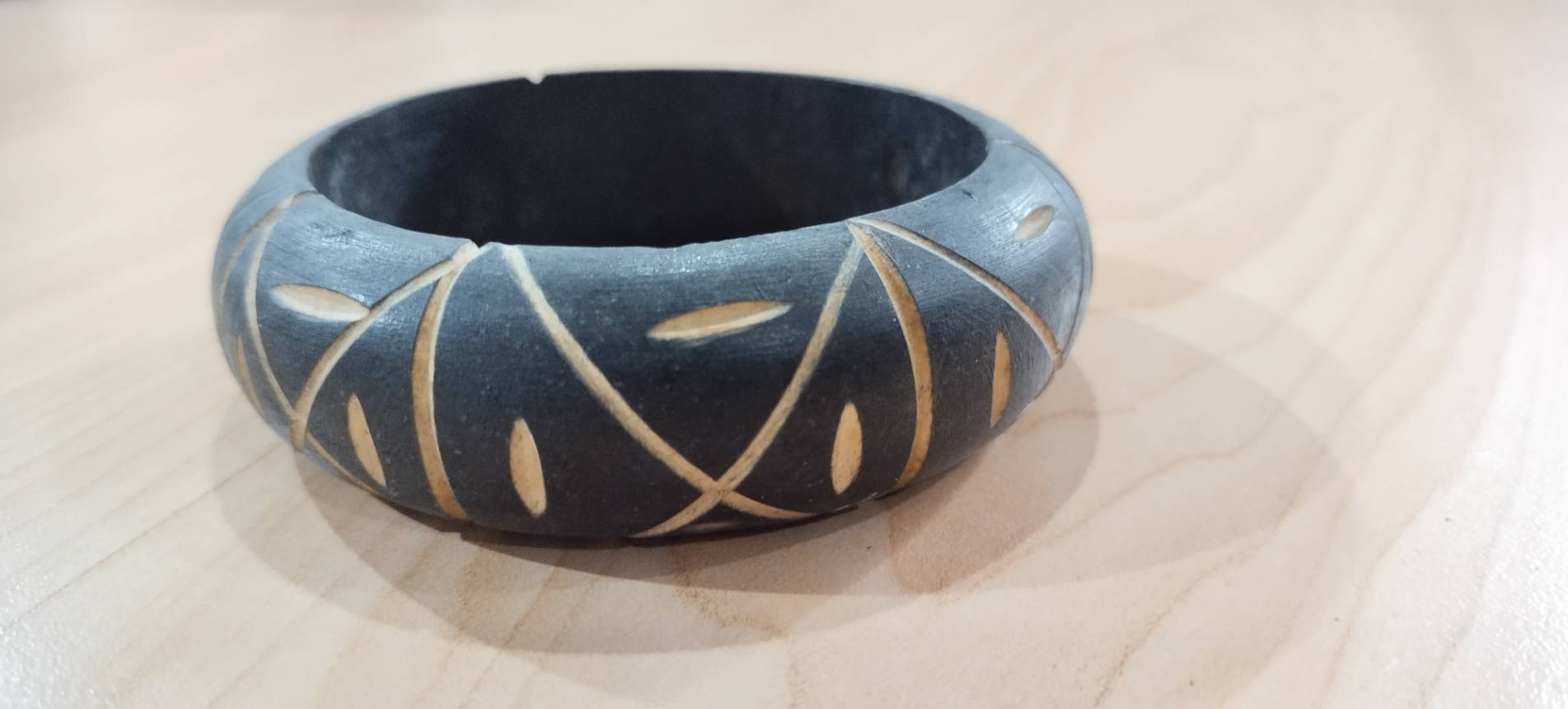 กำไลแขนงานไม้ คละแบบคละลาย ราคาส่ง