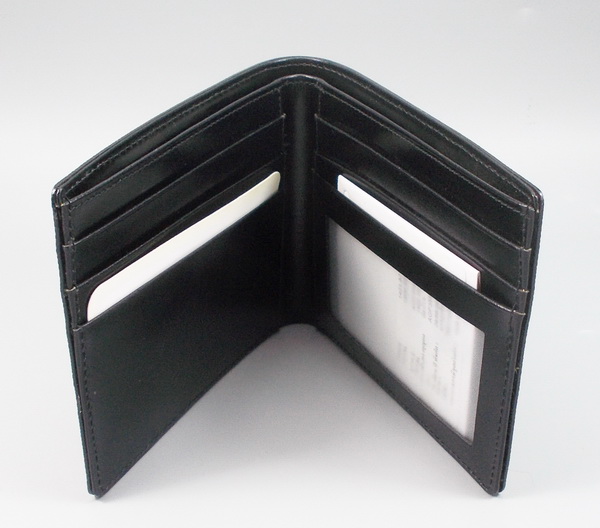 กระเป๋าสตางค์ Guy Laroche เทา-ดำ ใหม่ แท้