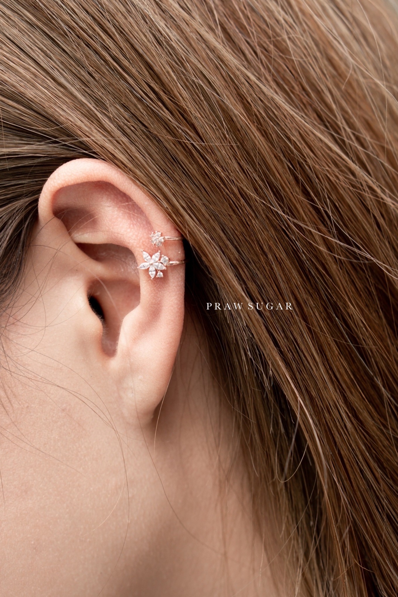 Little Flower Earcuff - ต่างหูแบบเกี่ยวดอกไม้จิ๋ว (มี 3 สี)