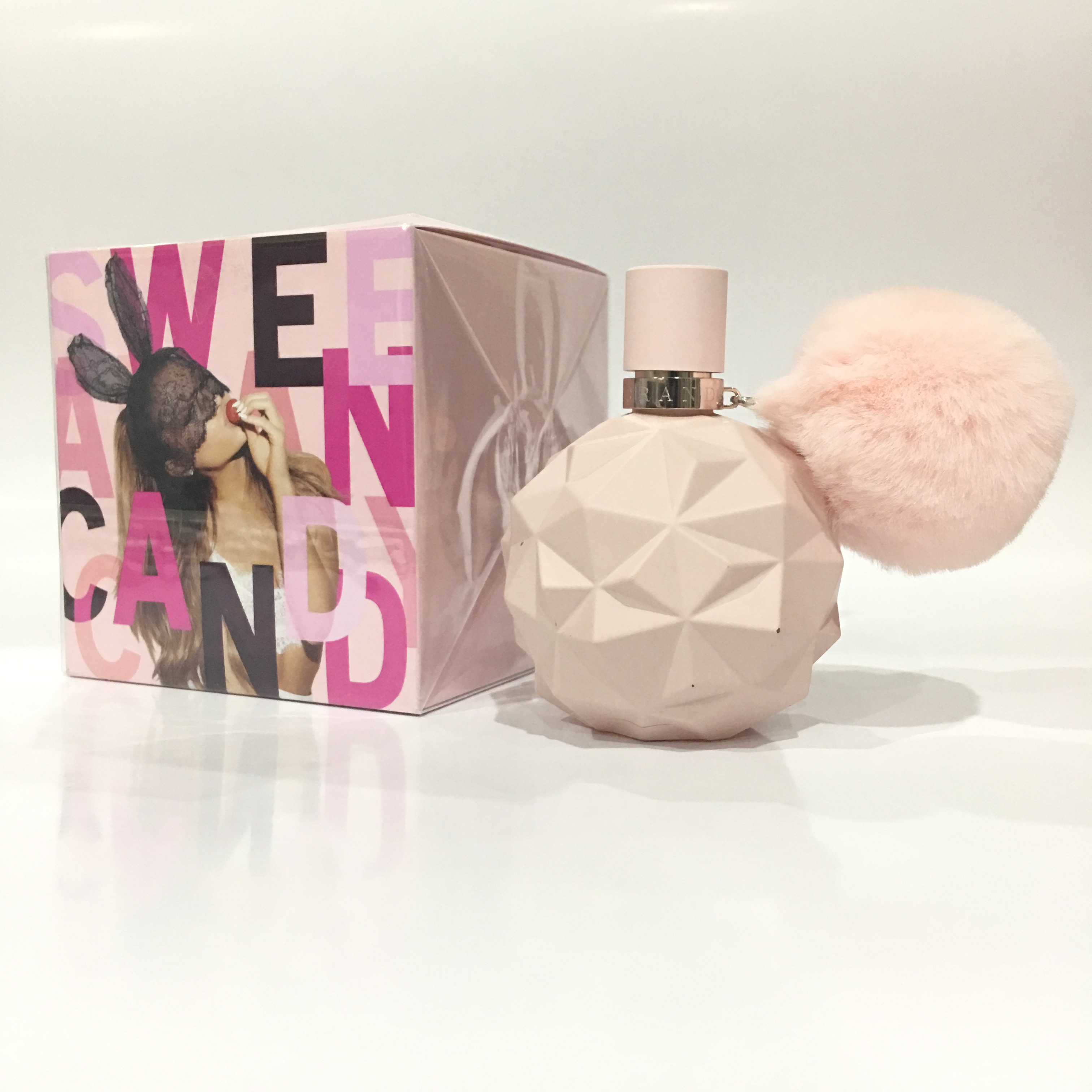 น้ำหอม Ariana Grande Sweet Like Candy EDP 100ml กล่องซีล
