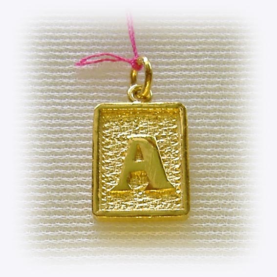 จี้ทองแท้ 96.5% ตัวอักษร A - น้ำหนัก 3.8 กรัม (size 1.2 x 1.6 c.m.)