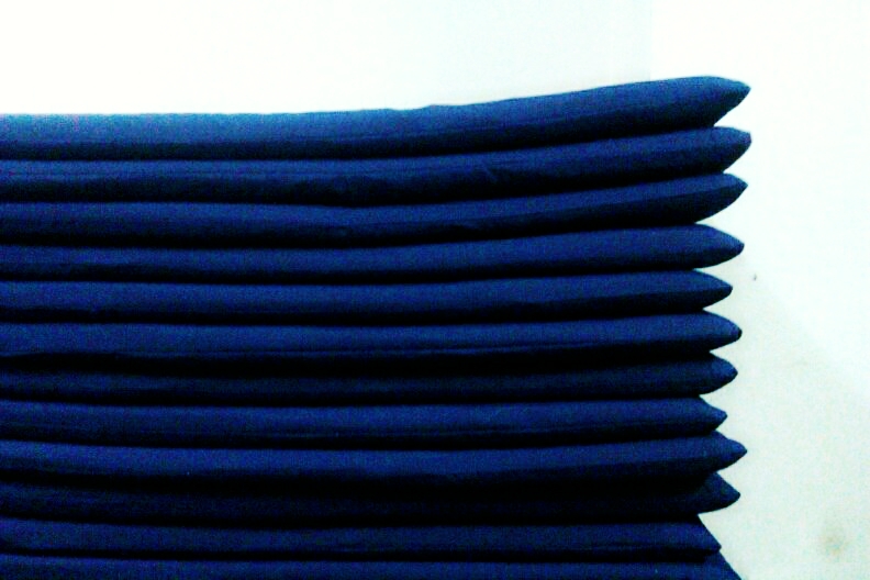 วิถีพุทธ อาสนะยางพารา อาสนะพระ เบาะนั่งสมาธิ เบาะรองนั่งปฏิบัติธรรม ขนาด 65ซม.x 70ซม.หนา 1 นิ้ว สีน้ำเงิน