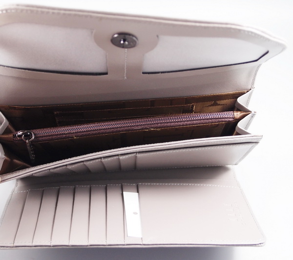 กระเป๋าสตางค์ ELLE เทา 3 พับ ใหม่ แท้