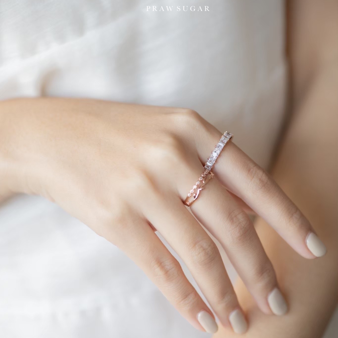 Modern Classic Ring - แหวนคริสตัลรอบทรงสี่เหลี่ยม (มี 3 สี)