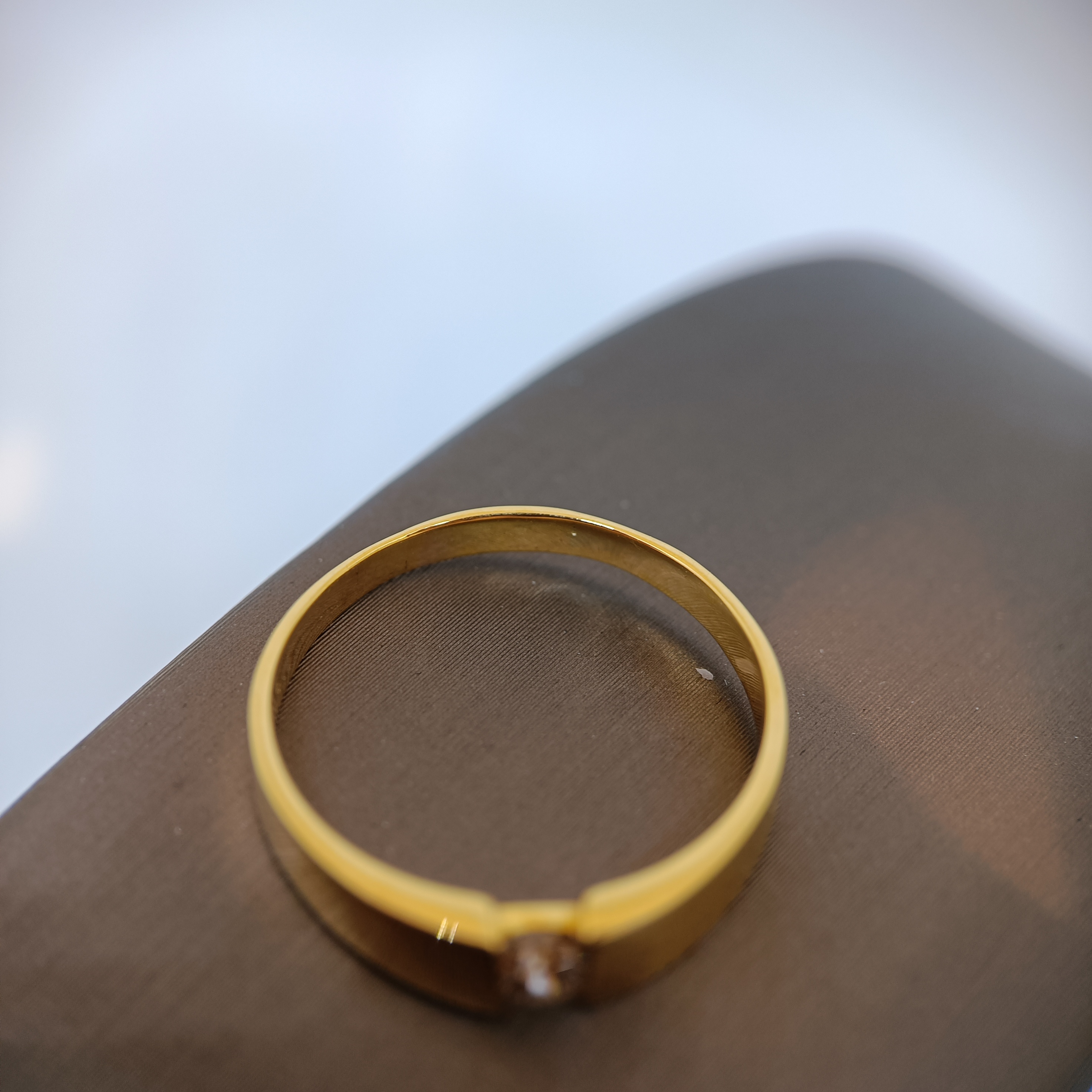 แหวนเพชรเม็ดเดี่ยวเพชรไซส์20ตัง ตัวเรือนทอง14K หรือ 58.5%เปอร์เซนต์ทองครับ