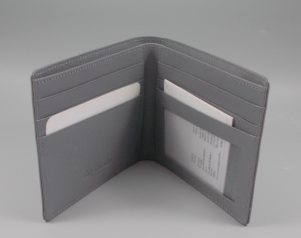 กระเป๋าสตางค์ Guy Laroche เทา ใหม่ แท้