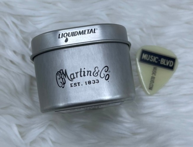 Martin Luxe Liquidmetal Bridge Pin Set - Bone Colored