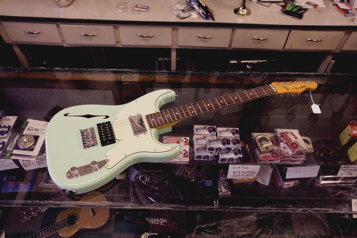 Fender Pawn Shop '72 Electric Guitar