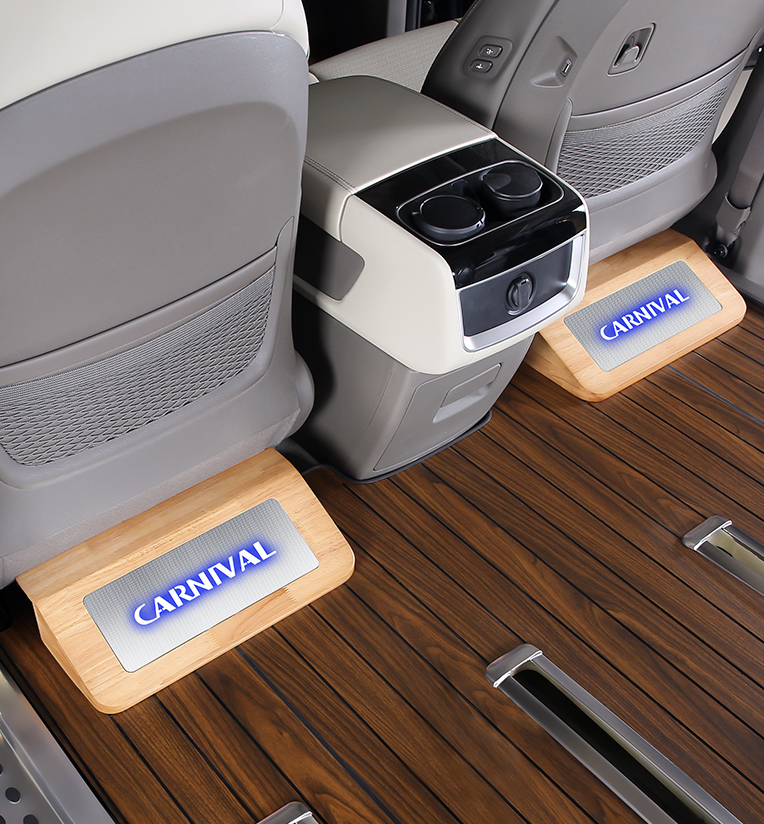 ที่พักเท้า มีไฟ KIA Carnival KA4(Gen4)