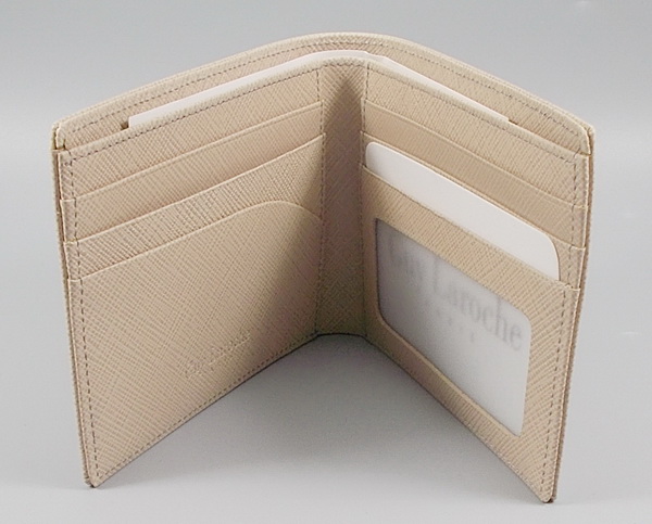 กระเป๋าสตางค์ Guy Laroche เบจ ใหม่ แท้