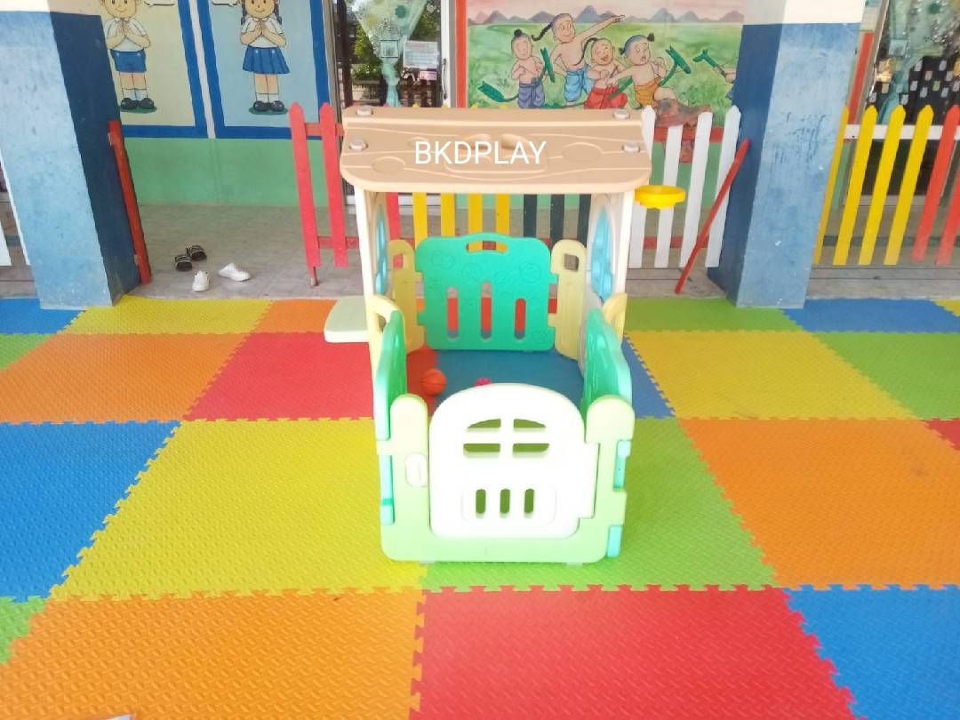 บ้านล้อมรั้ว มีคอกกั้น,บ้านสุนัข,คอกกั้น,บ้านพลาสติก, ของเล่นหมา,dog playground ,สินค้าพร้อมส่ง