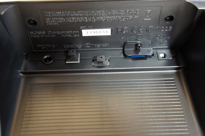 Boss eBand JS-8 Audio Player with Guitar Multi Effects