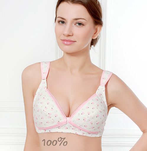 ชุดชั้นในเปิดให้นม สีขาวลายแอบเปิ้ล ไม่มีโครง มี size 34/75B, 36/80B, 38/85B