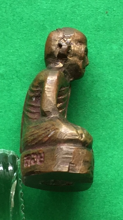 พระหล่อ ก้นอุด ผงมงคล รูปเหมือน หลวงพ่อสงฆ์ วัดเจ้าฟ้าศาลาลอย จ.ชุมพร ปี๒๕๐๙ เนื้อทองฝาบาตร พระแท้สวย สนใจโทรสอบถามที่ 0619783836.. 0805587175 ส่งEMSในประเทศฟรีคะ