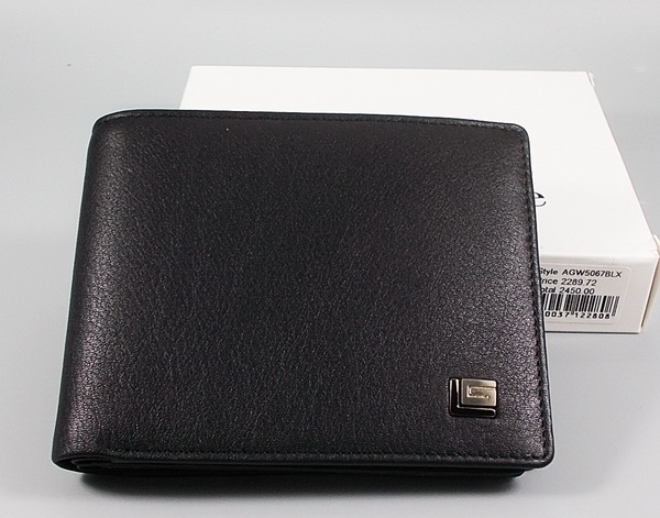 กระเป๋าสตางค์ Guy Laroche ดำ ใหม่ แท้