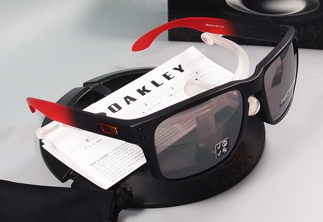 OAKLEY HOLBROOK RUBY FADE COLLECTION (A) Ruby Fade w/ Prizm Black Polarized OO9244-2456