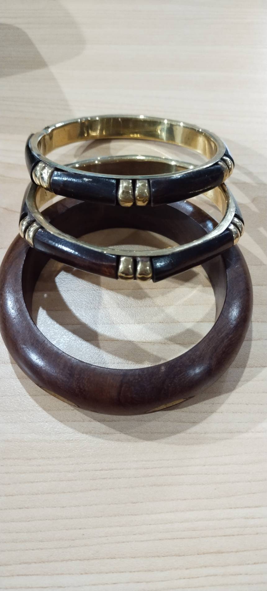 กำไลแขนงานไม้ คละแบบคละลาย ราคาส่ง