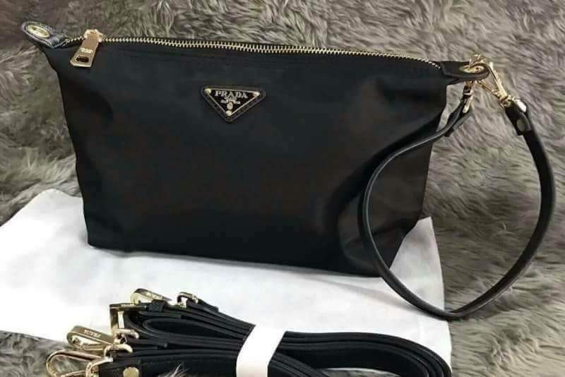 กระเป๋าสะพาย PRADA ดำ ใหม่ แท้